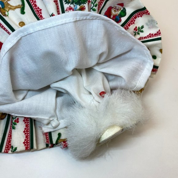 Christmas Decor Grandma Bear Nightgown Bonnet Candle Figurine - Picture 6 of 6